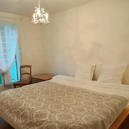 Maison Proche D'aix-en-provence Nyaraló